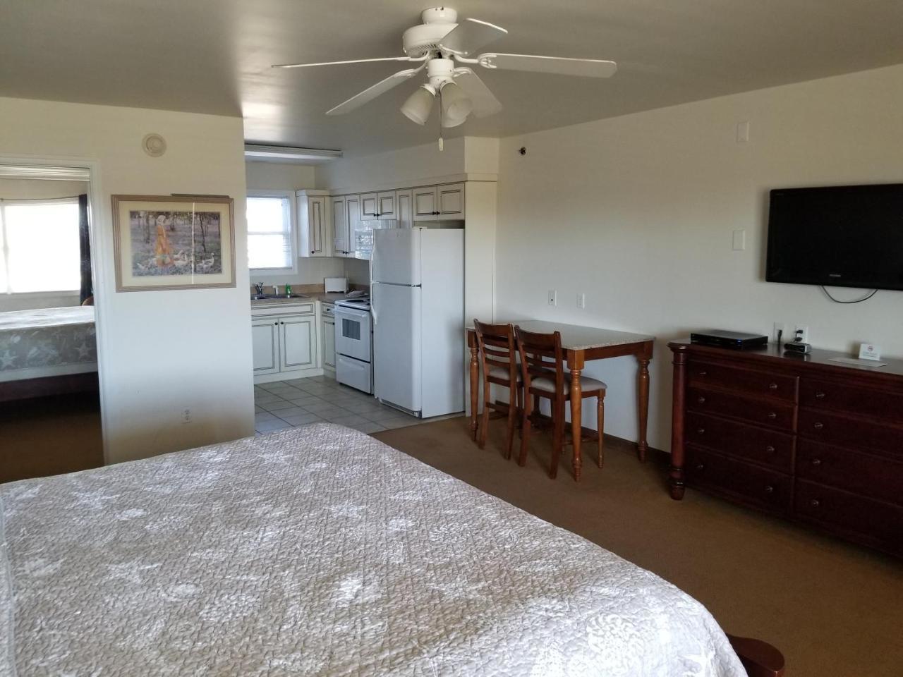 Shore Stay Suites Cape Charles Exterior photo