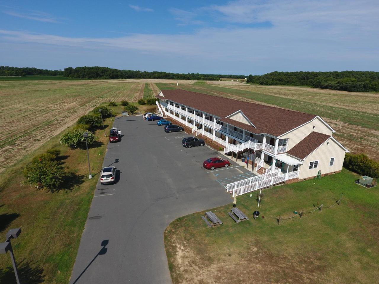 Shore Stay Suites Cape Charles Exterior photo
